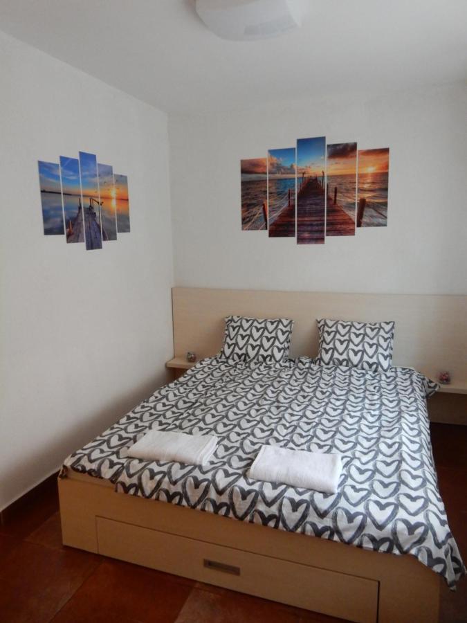 Rooms On The Beach Siófok Exterior foto